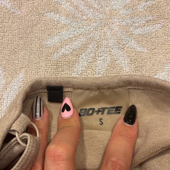 BO+TEE Tan Sports Bra - Picture 5 of 5